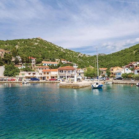 Cozy Apartment In Starigrad With House Sea View Extérieur photo