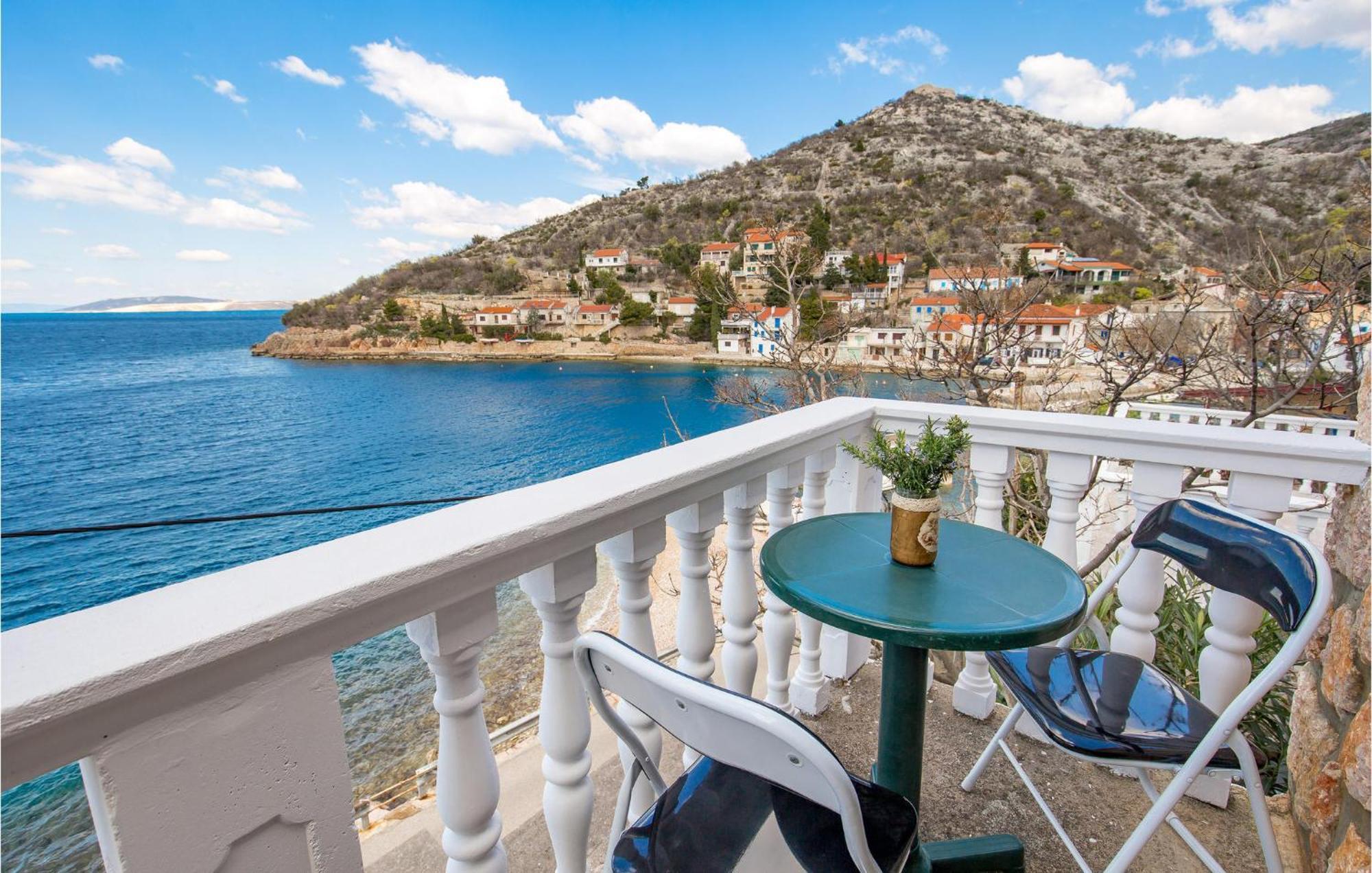 Cozy Apartment In Starigrad With House Sea View Extérieur photo